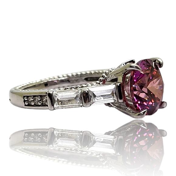 Swarovski® Red & White Cubic Zirconia Thermal Color Fusion Ring Sz 9 - Picture 4 of 15